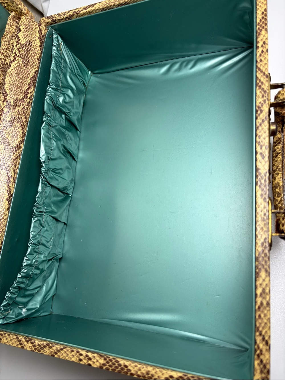 Vintage Toiletries Shortrip Case Snakeskin 🐍 - Picture 13 of 13